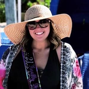 Meet your Posher, Alexis